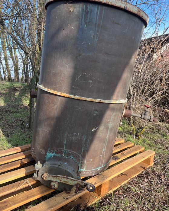 Vând 2 cazane de țuică 320l