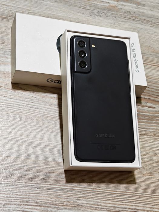 Samsung S21 FE 128 gb полный комплект