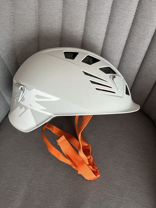 Kit via ferrata( casca, ham, set via f, rucsac)