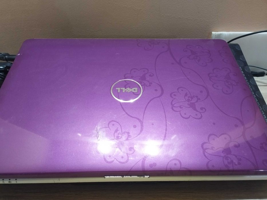 Продавам Dell Inspiron 1525