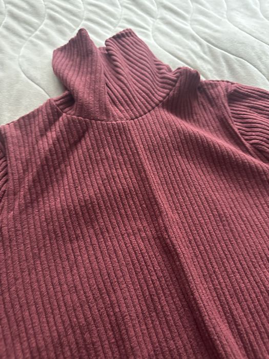 Плетена рокля за бременни в цвят бордо