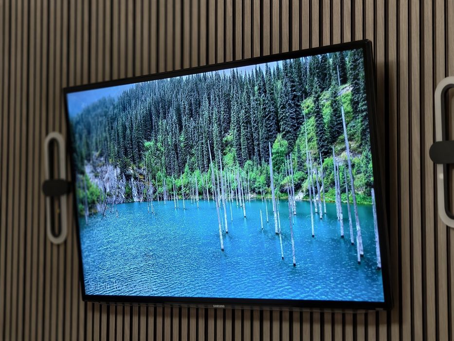 Телевизор Samsung