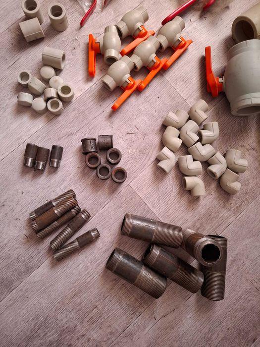 Фитинги, краны шаровые.