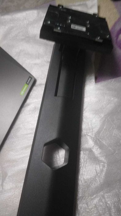 Suport monitor NVIDIA G SYNC