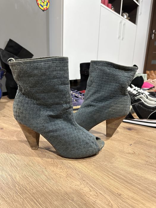 Incaltaminte marimea 41