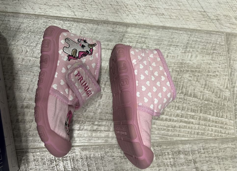 Пантофи primigi 24 номер