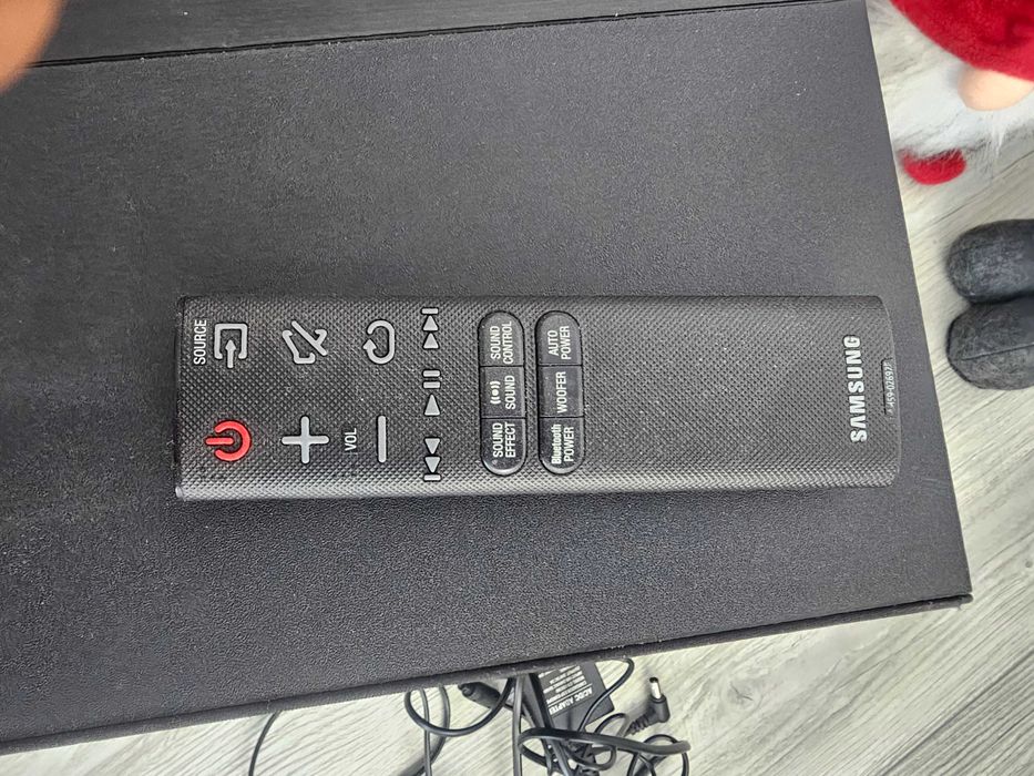 Саундбар Samsung HW-K450  300.W. ПЕРФЕКТЕН.