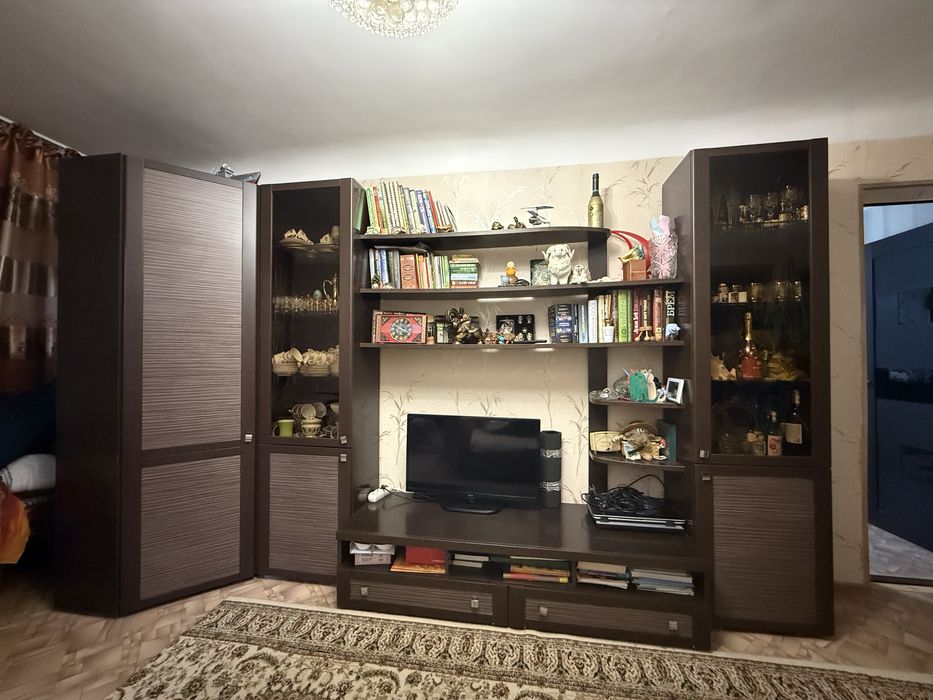 Гарнитур в зал + шкаф