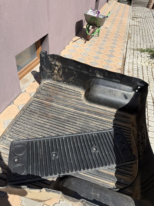 Продам ванна в кузов на хайлюкс