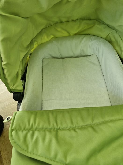 Бебешка количка на chicco 3в1