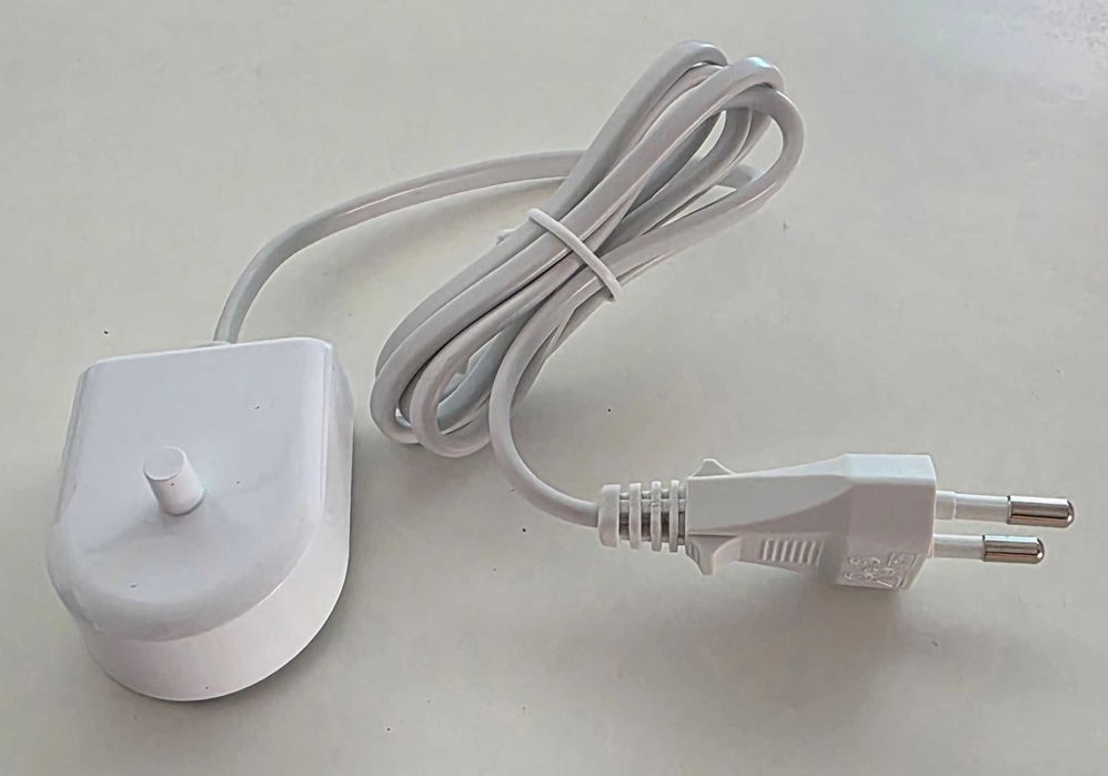 Periuta Philips Sonicare 9900 Prestige, toc piele, incarcatoare