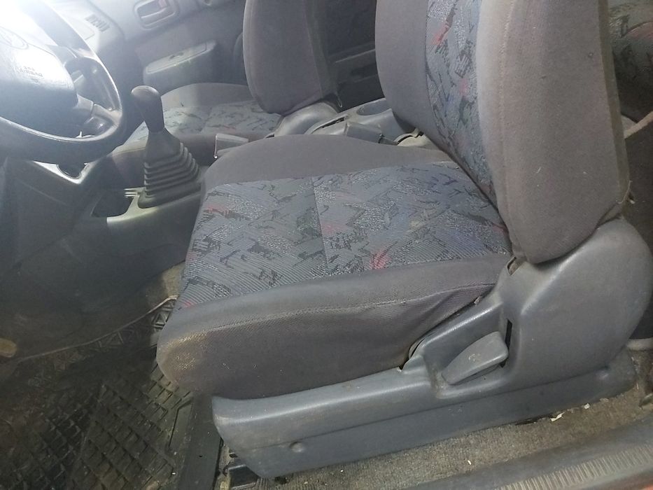 Тойота Рав 4 2.0 I 128 к.с 2000 година