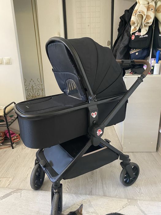 Продам детскую коляску Tomix Mirage 2 в 1