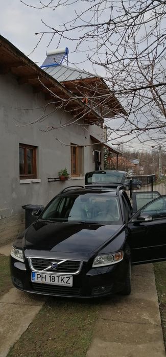 VOLVO V50 2010