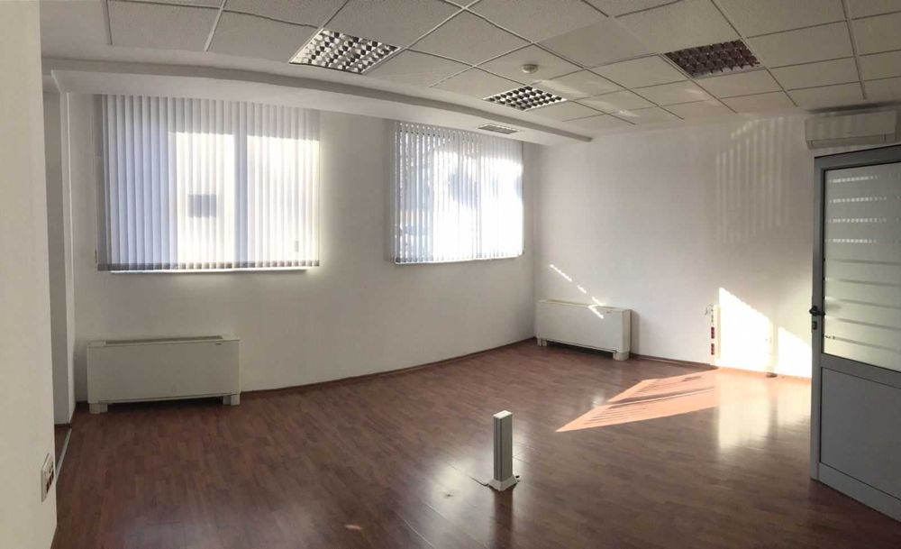 Дава се под наем Магазин в Пловдив, Център - 737 кв.м за 6942.12 € - Снимка #4