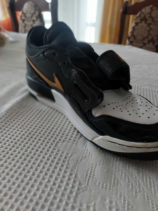 Jordan legacy 312 Black & Gold