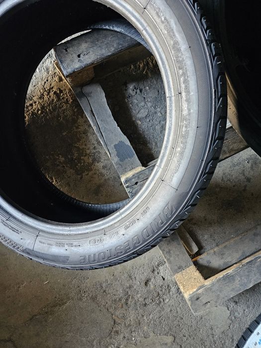 2 anvelope vara 225 45 17 Bridgestone