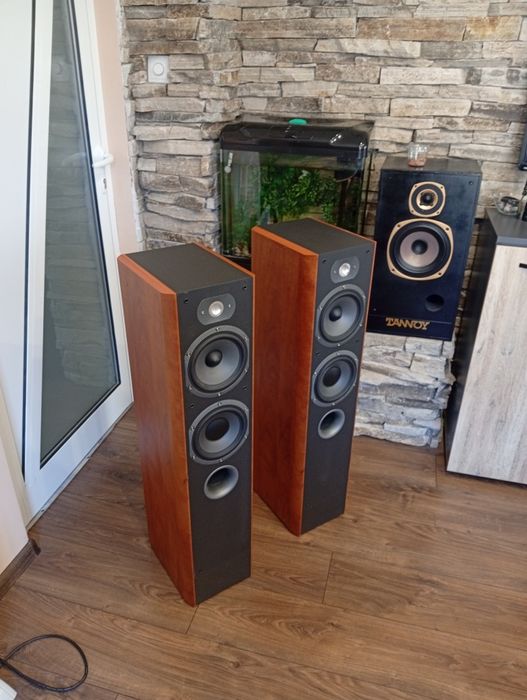 Тонколони FOCAL Chorus 714s