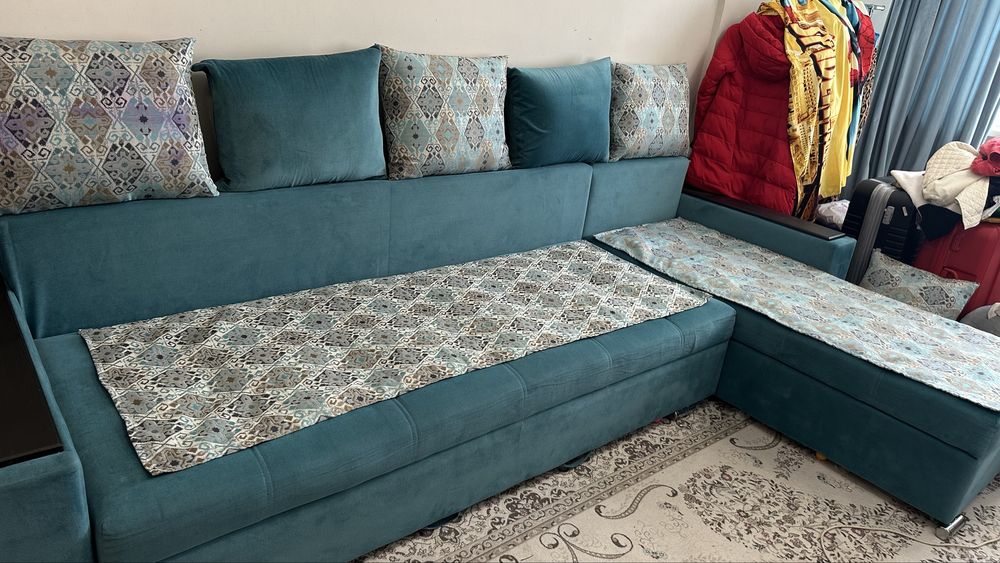 Диван трехметровый