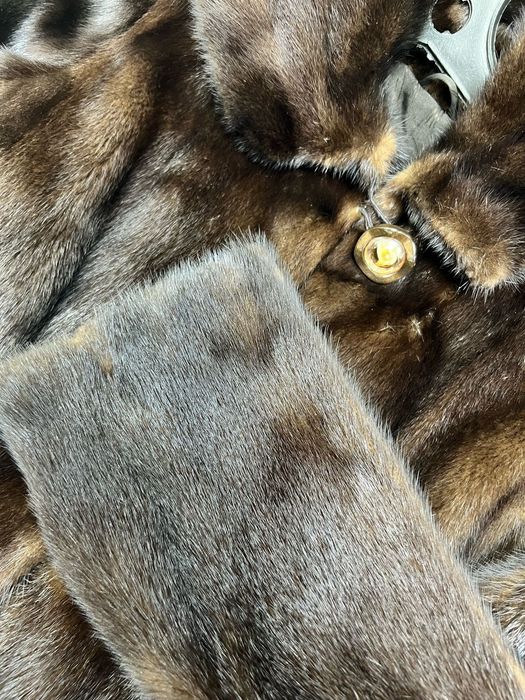 Продам шубы дёшево