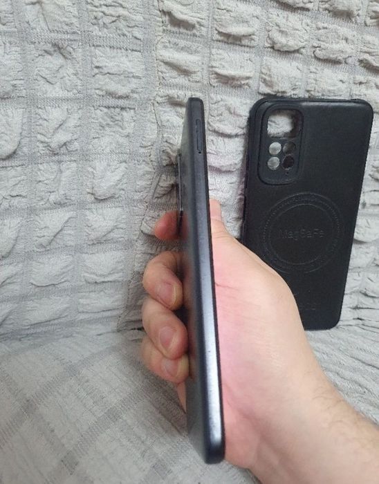 Srochna sotiladi Xiaomi Redmi Note 11 4+4/64Gb Orginal Xolati yaxshi
