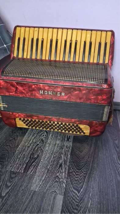 Acordeon Hohner Verdi 2 80 de basi