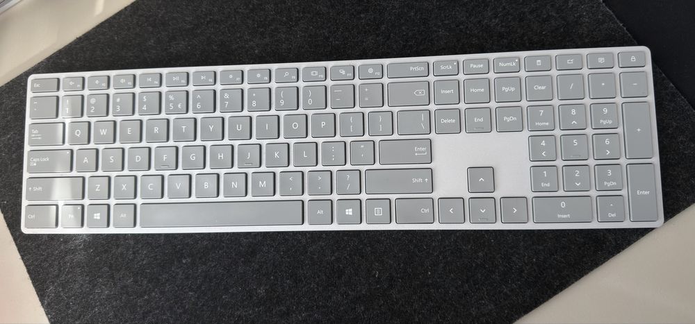 Vand tastatura Microsoft Surface Keyboard