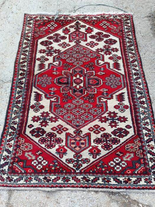 Ръчно тъкани килими