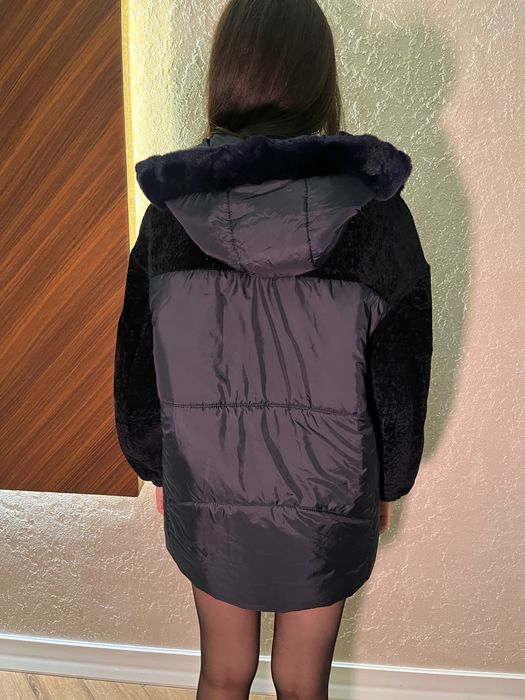 Темно-синяя куртка