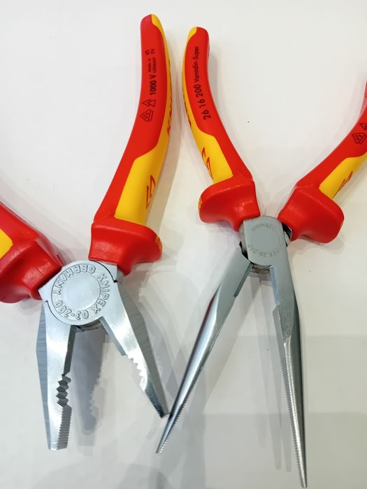 Set profesional Knipex VDE