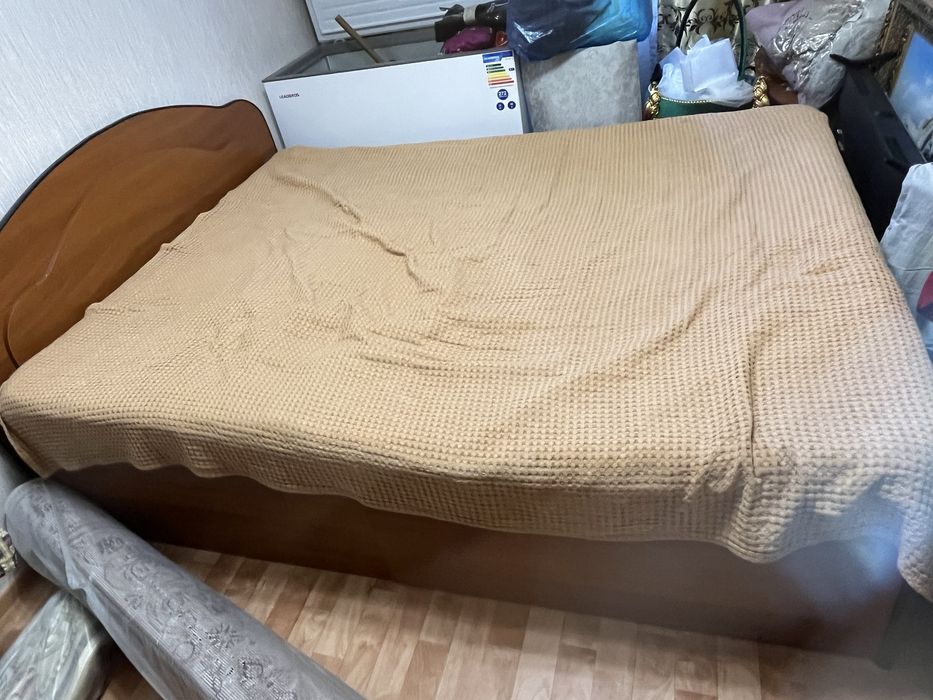 Продам кровать 160х200