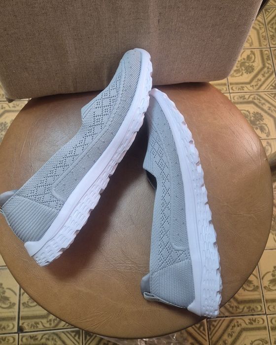 Pantofi sport/casual foarte comozi- 41
