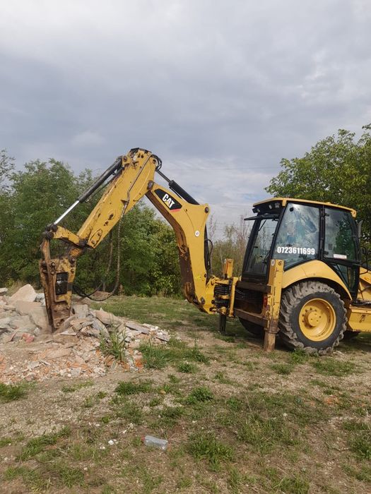 Escavarii fundatie fosa canal .apa gaze