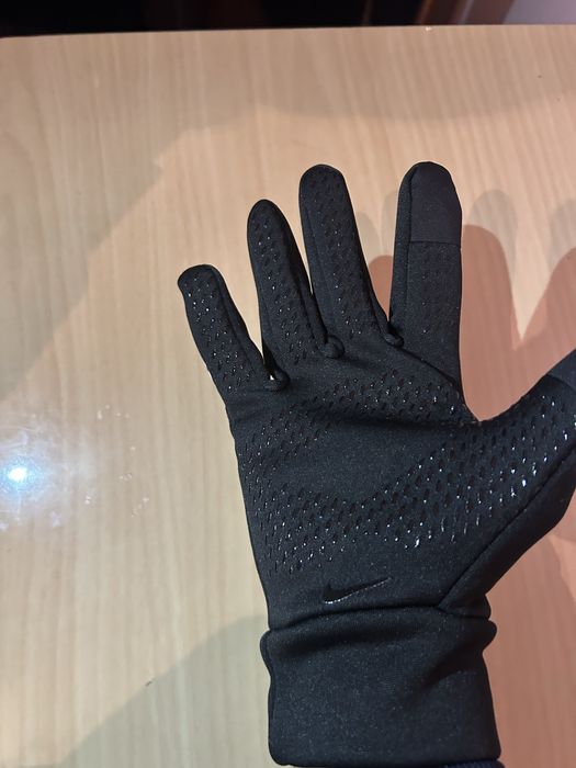 Футболный перчатки