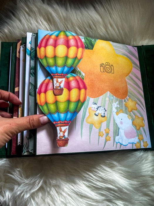 Бебешки дневник в тъмно кадифено зелено