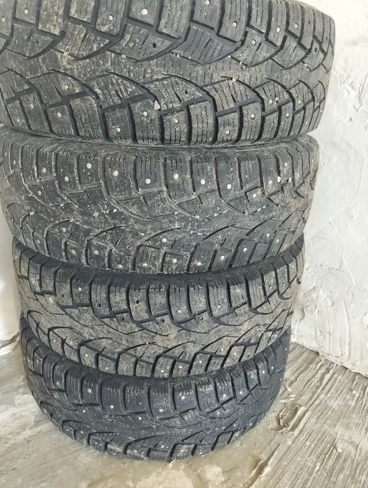 Продам Резину Комплект