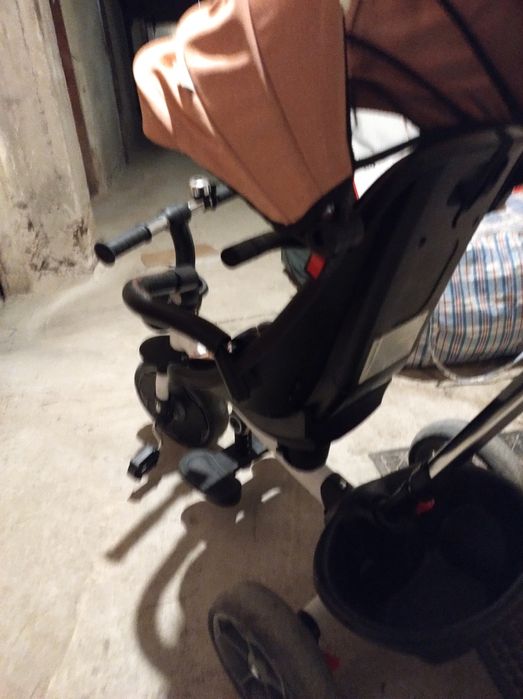 Триколка и Количка