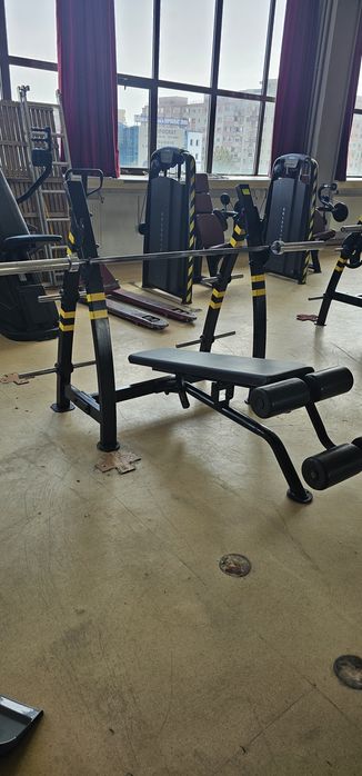Aparate fitness ,  piept spate biceps triceps picioare abdomen