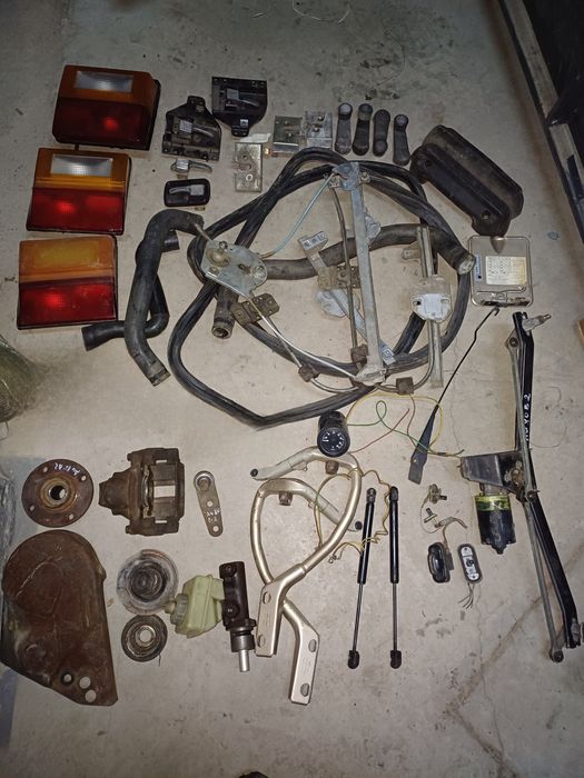 Продам запчасти на Audi 80 CC B2