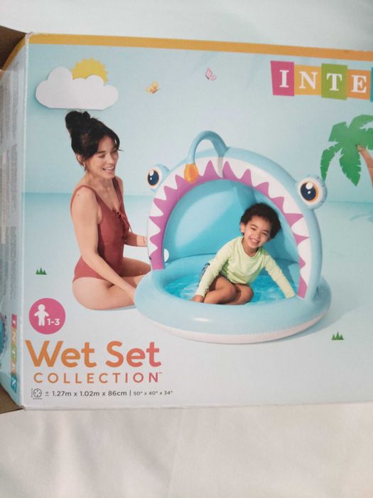 Piscina copii cu acoperis