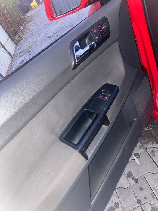 Vând Polo 1.2 benzină 2003 in stare bună negociabil