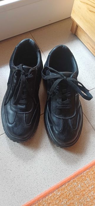 Дамски мратонки