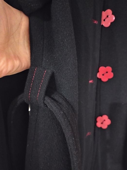 Palton lână negru cu rosu