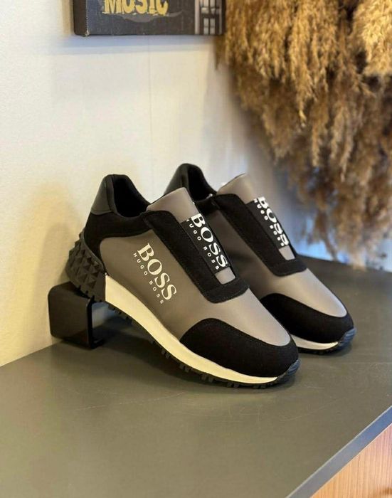 Adidași superbi bărbați