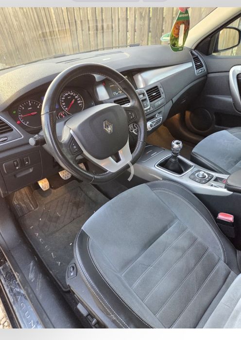 Renault Laguna an 2012 2.0dci