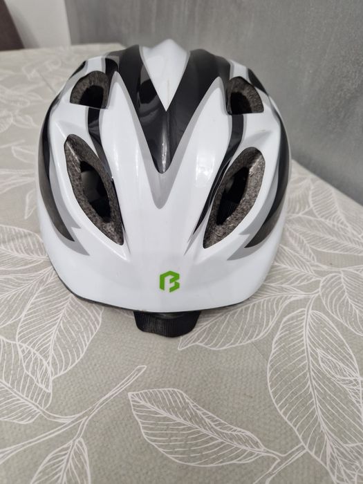 Vând cască ptr bicicletă