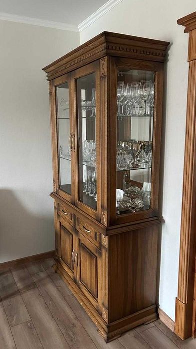 Шкаф-витрина Пинскдрев