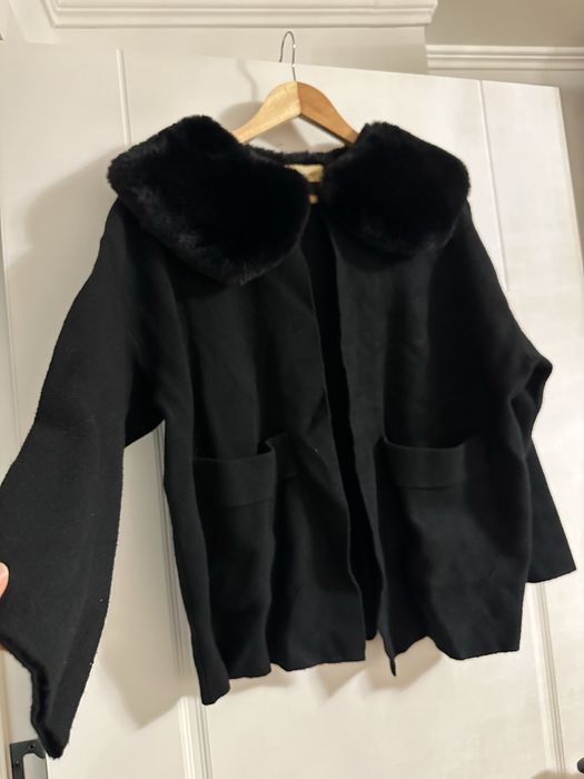 Kъсо дамско палто