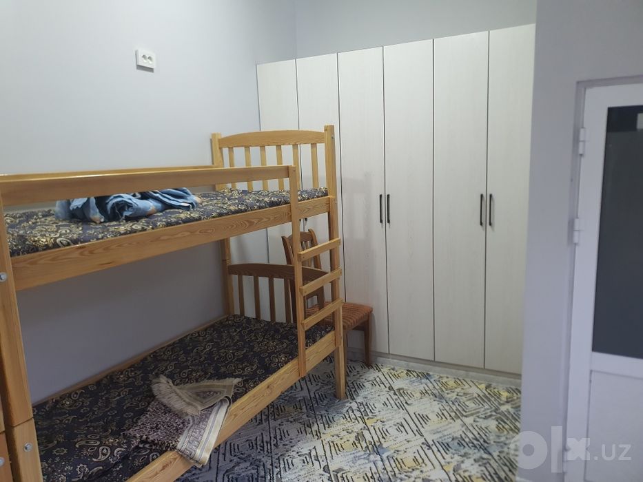 Bulvarda  Student qizlar uchun yotoq xona  4 ta joy qolgan [ hovli]