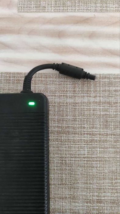 Мощен адаптер Dell 330W 19,V 16,9A ADP-330AB D